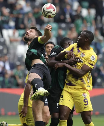 Trendyol Süper Lig'de Heyecan Dorukta: Kocaelispor ile ikas Eyüpspor Mücadelesi