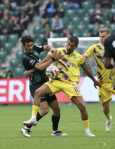 Trendyol Süper Lig'de Heyecan Dorukta: Kocaelispor ile ikas Eyüpspor Mücadelesi