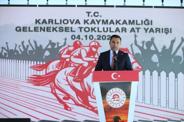Bingöl'de Renkli Anlar: Toklular'da Geleneksel At Yarışları Coşkusu