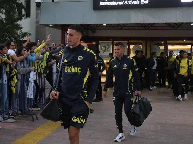 Fenerbahçe'nin Samsun'a Gelişi Büyük Heyecan Yarattı