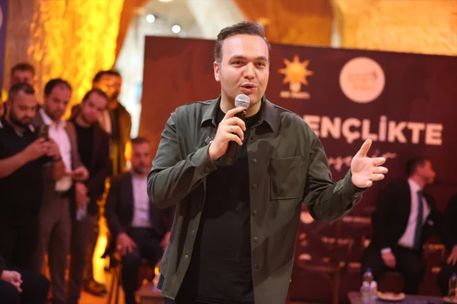 Yusuf İbiş Nevşehir'de Gençlerle Geleceğe Yürüyor