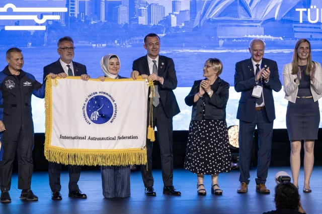 Türkiye Uzay Kongresi'yle Antalya'da Global Uzay Vizyonu Geliştiriyor