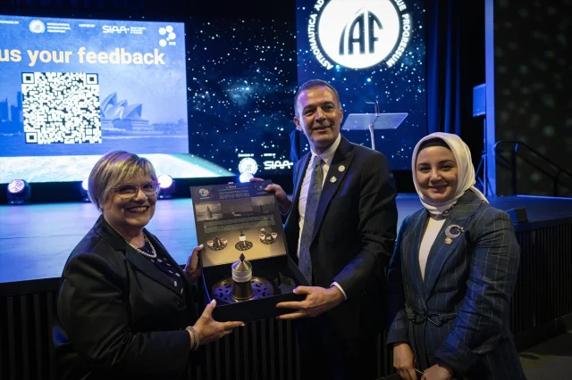 Türkiye Uzay Kongresi'yle Antalya'da Global Uzay Vizyonu Geliştiriyor