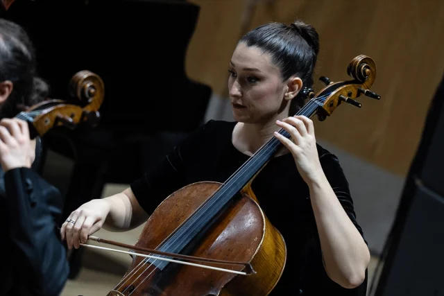 CSO'nun 200. yıl özel konserinde tarih yazıldı