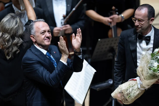 CSO'nun 200. yıl özel konserinde tarih yazıldı