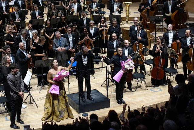 CSO'nun 200. yıl özel konserinde tarih yazıldı
