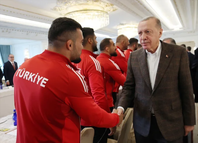 Cumhurbaşkanı Erdoğan'dan Yağlı Güreşin Olimpiyatları İçin Sürpriz Plan