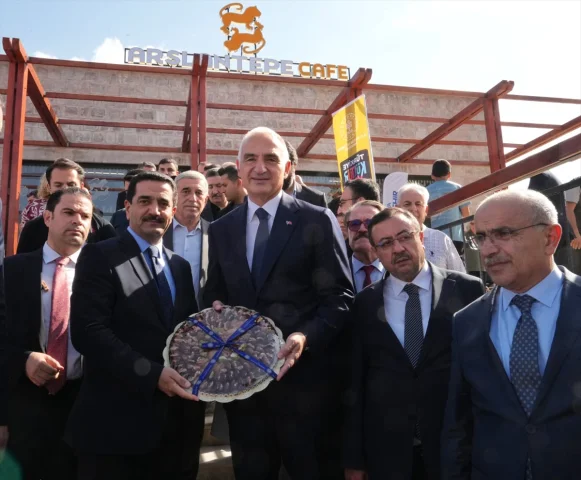 Bakan Ersoy Arslantepe'nin Tarihini Anlattı: Devletleşme Sürecinin İzlerinde