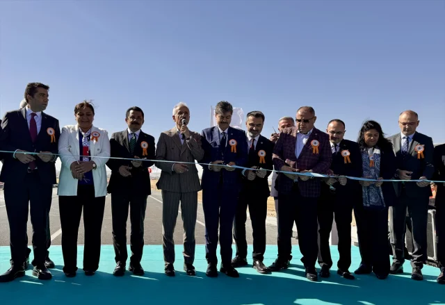 Kırşehir'de Yeni Yollar Açıldı: Ulaşım Ağı Güçleniyor