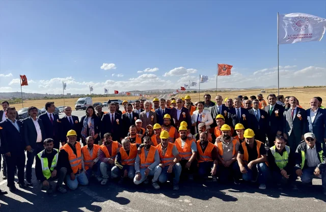 Kırşehir'de Yeni Yollar Açıldı: Ulaşım Ağı Güçleniyor