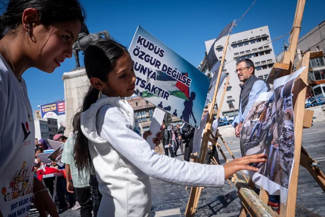 AK Parti Altındağ Gençliği İsrail'in Gazze'deki Eylemlerine Karşı Toplandı