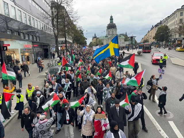 Stockholm'de İsrail'in Gazze Filo Saldırısına Protesto