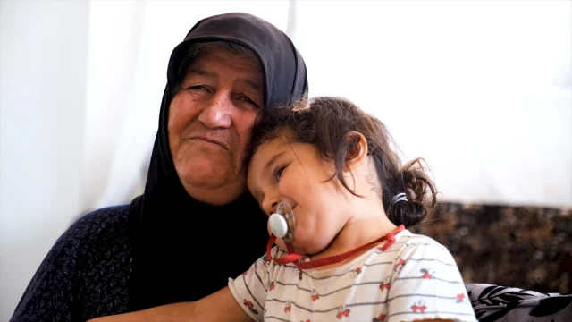Depremzedeler Yeni Evlerinde: Koyunlu Ailesi Umutlarını Yeniden İnşa Etti