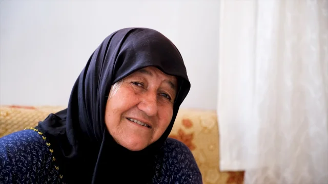 Depremzedeler Yeni Evlerinde: Koyunlu Ailesi Umutlarını Yeniden İnşa Etti