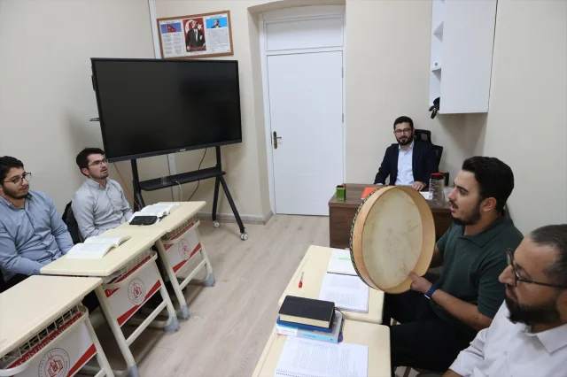 Tarihi Binada Eğitim Gören İmamlar Mezuniyet Heyecanı Yaşıyor