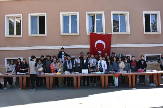 Van'daki okullardan Gazze'ye anlamlı destek etkinlikleri