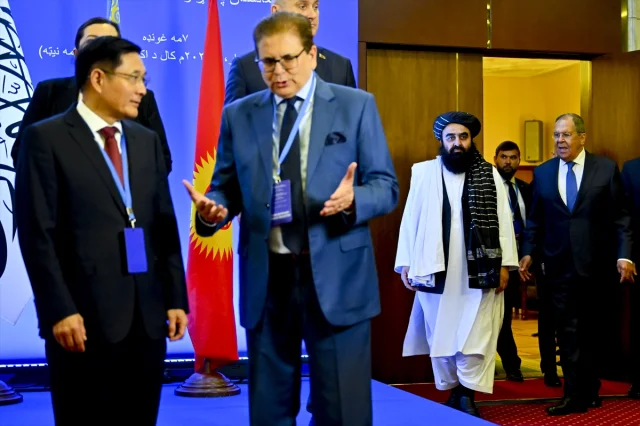 Rusya'dan Afganistan'da Yabancı Askeri Altyapıya Sert Tepki