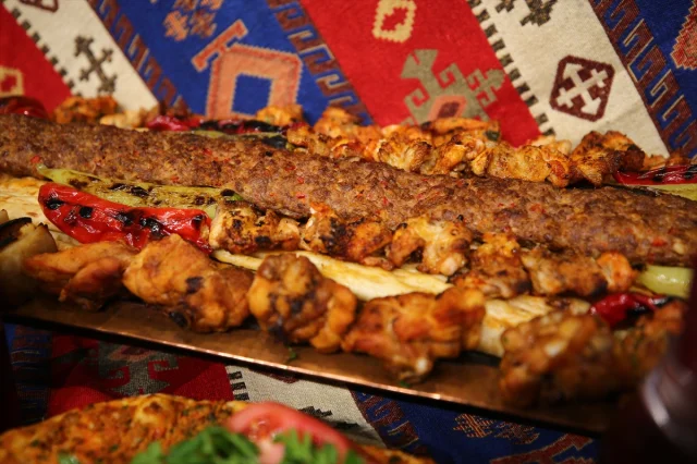 Adana'da Lezzet Festivali Coşkusu Başlıyor