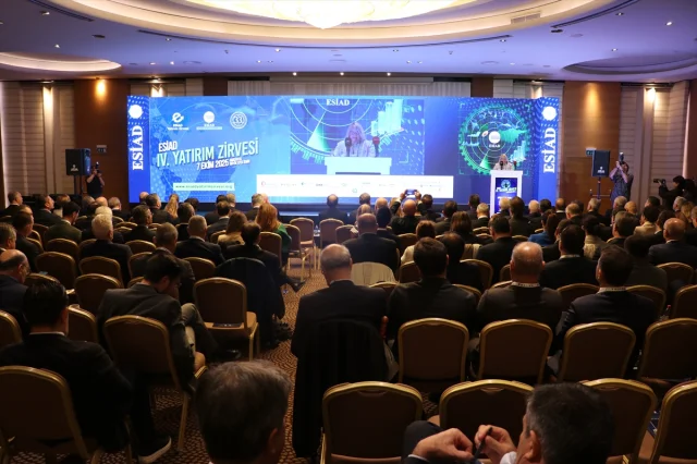 İzmir Savunma ve Havacılık Zirveleri İle Geleceği Şekillendiriyor