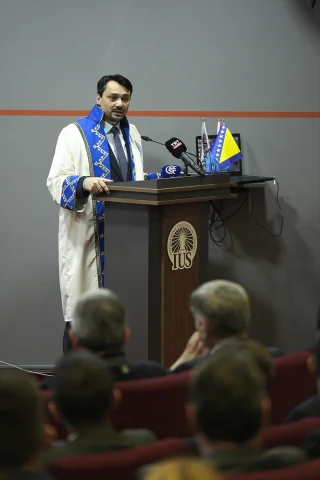 Uluslararası Saraybosna Üniversitesi Yılın İlk Dersinde Savaşın Etkilerine Vurgu Yaptı
