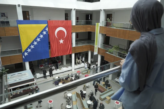 Uluslararası Saraybosna Üniversitesi Yılın İlk Dersinde Savaşın Etkilerine Vurgu Yaptı