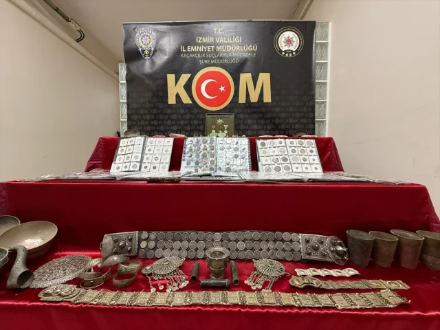 İzmir'de dev tarihi eser operasyonu hem şaşırttı hem de sevi...