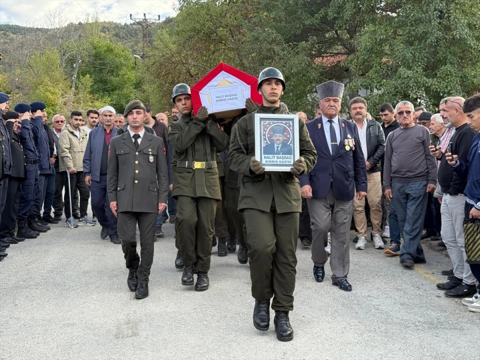 Karabük'te Kıbrıs gazisi son yolculuğuna uğurlandı
