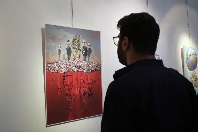 Tahran'da 'Suç Senfonisi' Karikatür Sergisi Açıldı