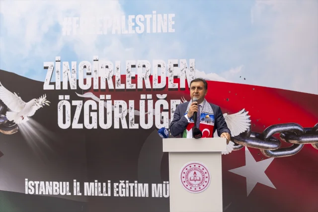 Beşiktaş'ta Filistin İçin Unutulmaz Dayanışma Etkinliği