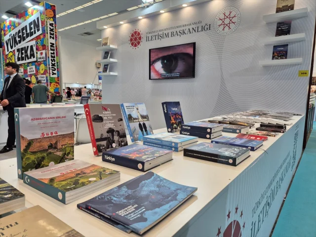 Ankara Kitap Fuarı'nda İletişim Başkanlığı Yayınları İlgi Od...