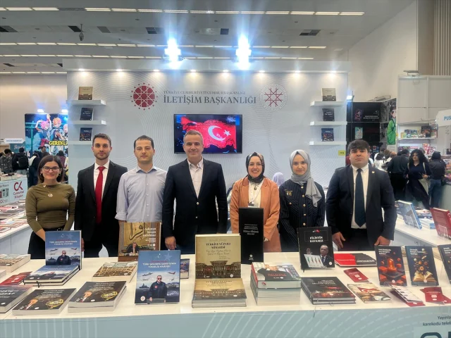 Ankara Kitap Fuarı'nda İletişim Başkanlığı Yayınları İlgi Odağı