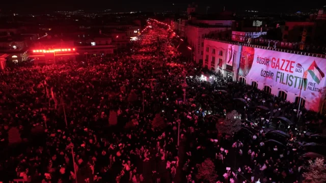 Konya'da Gazze İçin Duygu Dolu Protesto Yürüyüşü