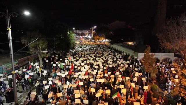 Konya'da Gazze İçin Duygu Dolu Protesto Yürüyüşü