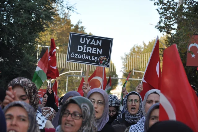Bursa ve Kütahya'da Sumud Filosu'na Başlatılan Saldırıya Karşı Protesto Yürüyüşleri
