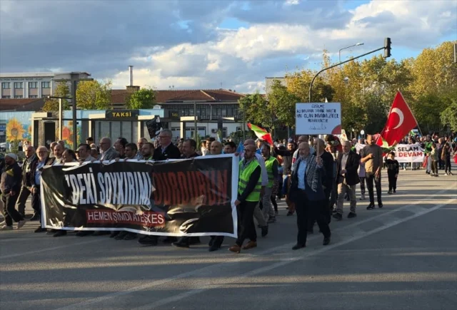 Bursa ve Kütahya'da Sumud Filosu'na Başlatılan Saldırıya Karşı Protesto Yürüyüşleri