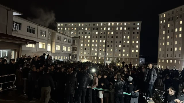 Edirne'deki öğrenci yurdunda su sorunu öğrencileri isyan ettirdi
