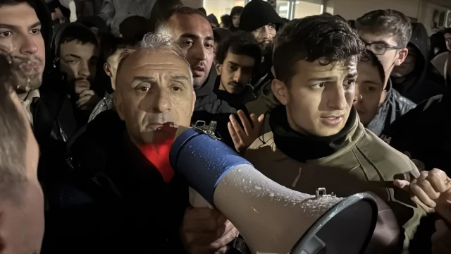 Edirne'deki öğrenci yurdunda su sorunu öğrencileri isyan ettirdi