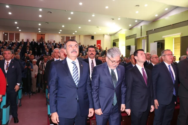 Milli Eğitim Bakanı Tekin'den Eğitime Güçlü Vurgu