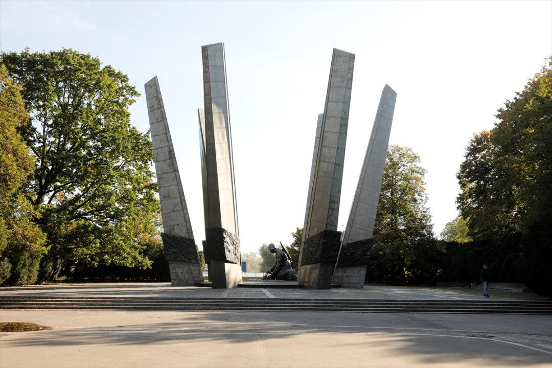 Mareşal Edward Rydz-Smigly Parkı'nın Göz Alıcı Tarihi ve Kültürel Zenginlikleri
