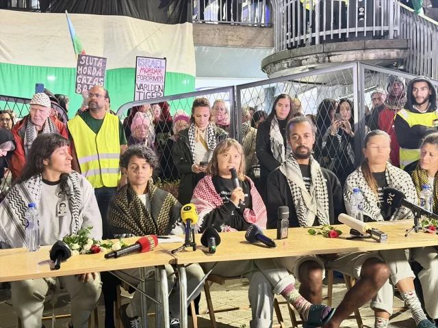 Greta Thunberg: İsrail'de Temiz Su Bulamadık Hastalandık