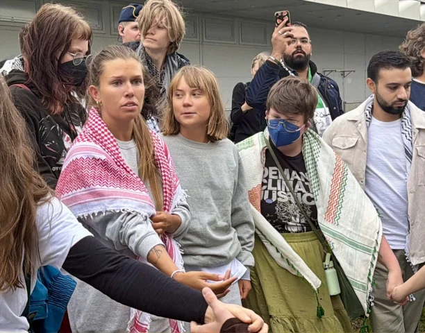 Greta Thunberg: İsrail'de Temiz Su Bulamadık Hastalandık