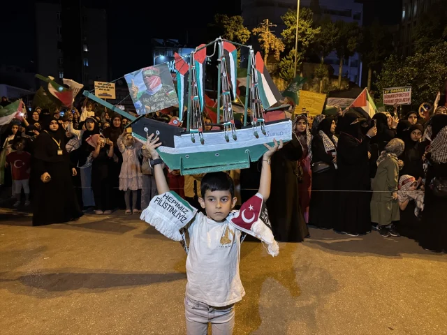 Adana ve Hatay'da Filoyu Hedef Alan İsrail'e Protesto Yağmuru