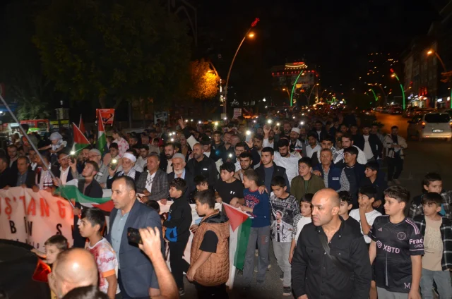 Muş’ta İsrail’e Karşı Gazze Protestosu Yoğun Katılımla Gerçekleşti