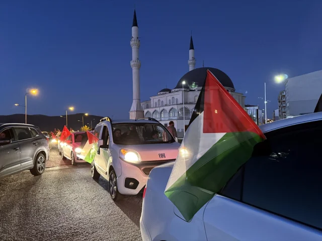 Ardahan'da Küresel Sumud Filosu'na Destek İçin Büyük Katılımla Araç Konvoyu