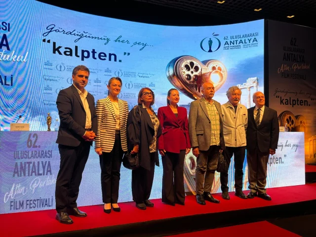 Antalya Altın Portakal Film Festivali'nde Kalpten Gelen Anlar