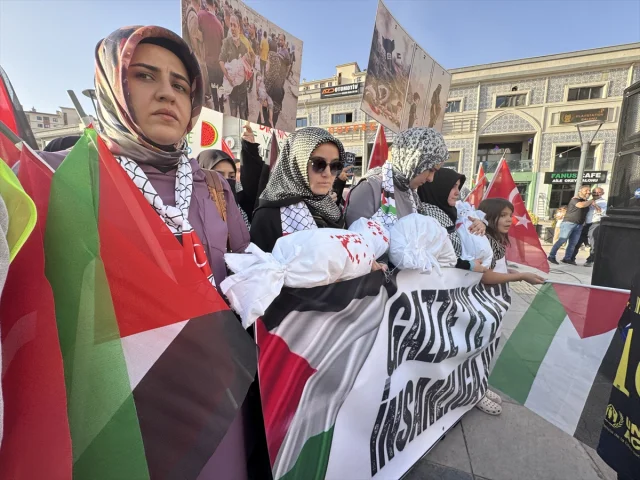 Şırnak'ta İsrail'e Karşı Duygu Yüklü Protesto