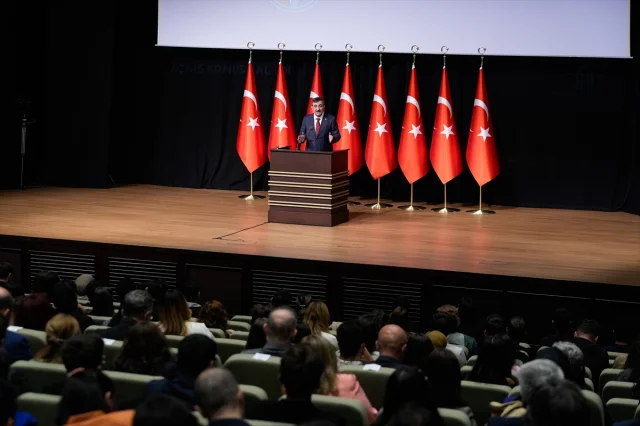 Dijitalleşmenin Hukuka Etkisi Burhanettin Duran'ın Sözleriyle Gündemde