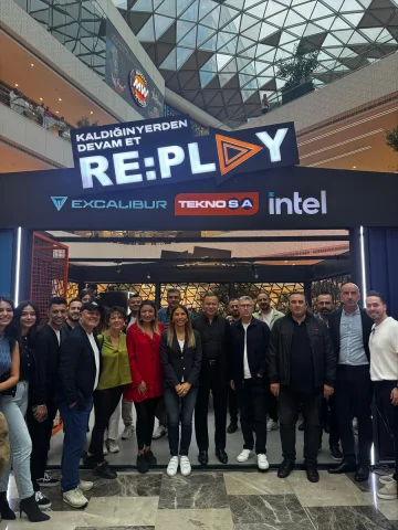 Teknoloji ve Heyecan İstanbul'da Buluştu: RE:PLAY Turnuvası...