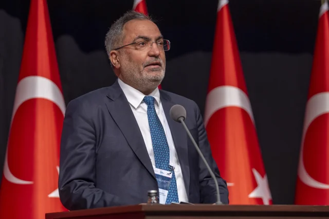 Dijitalleşmenin Hukuka Etkisi Burhanettin Duran'ın Sözleriyle Gündemde