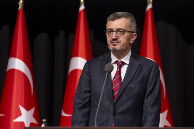 Dijitalleşmenin Hukuka Etkisi Burhanettin Duran'ın Sözleriyle Gündemde